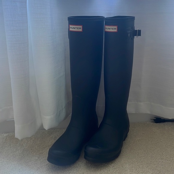 Tall Hunter boot with boot sock - Picture 1 of 2